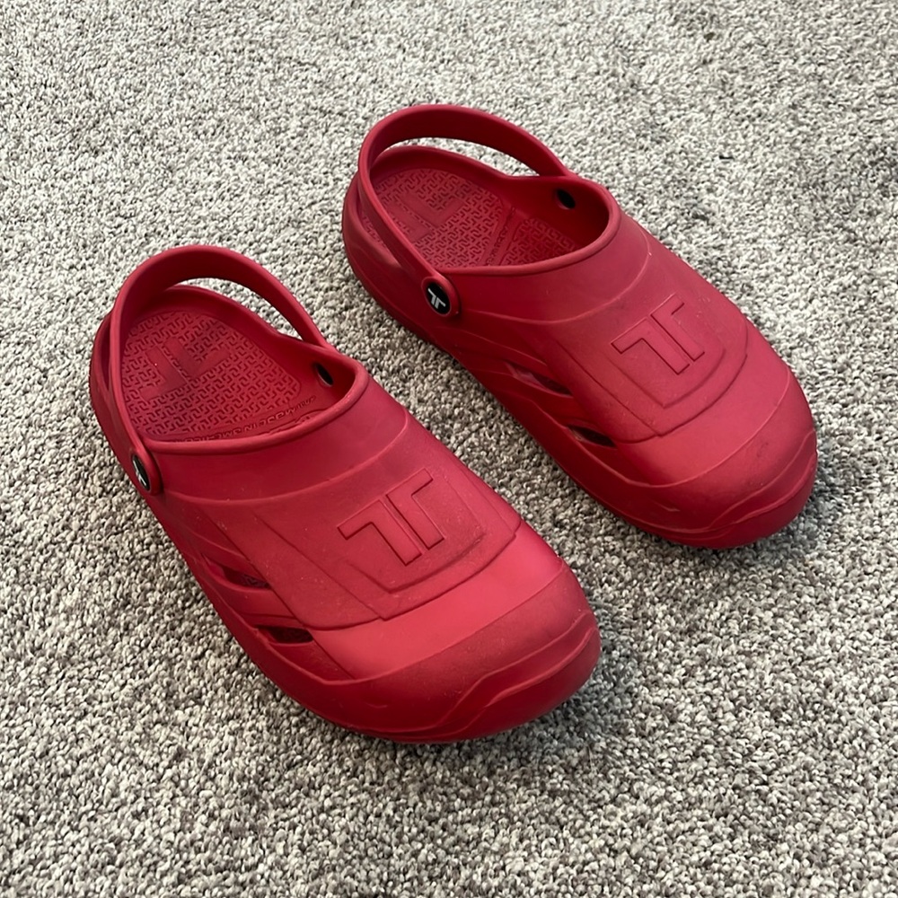 Telic Cranberry Dream Clog Size Large